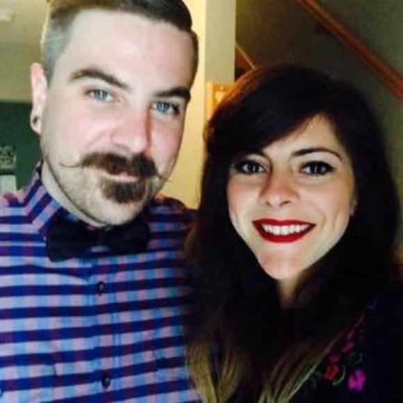 Meet your Posher, Roseline - Picture 1 of 1